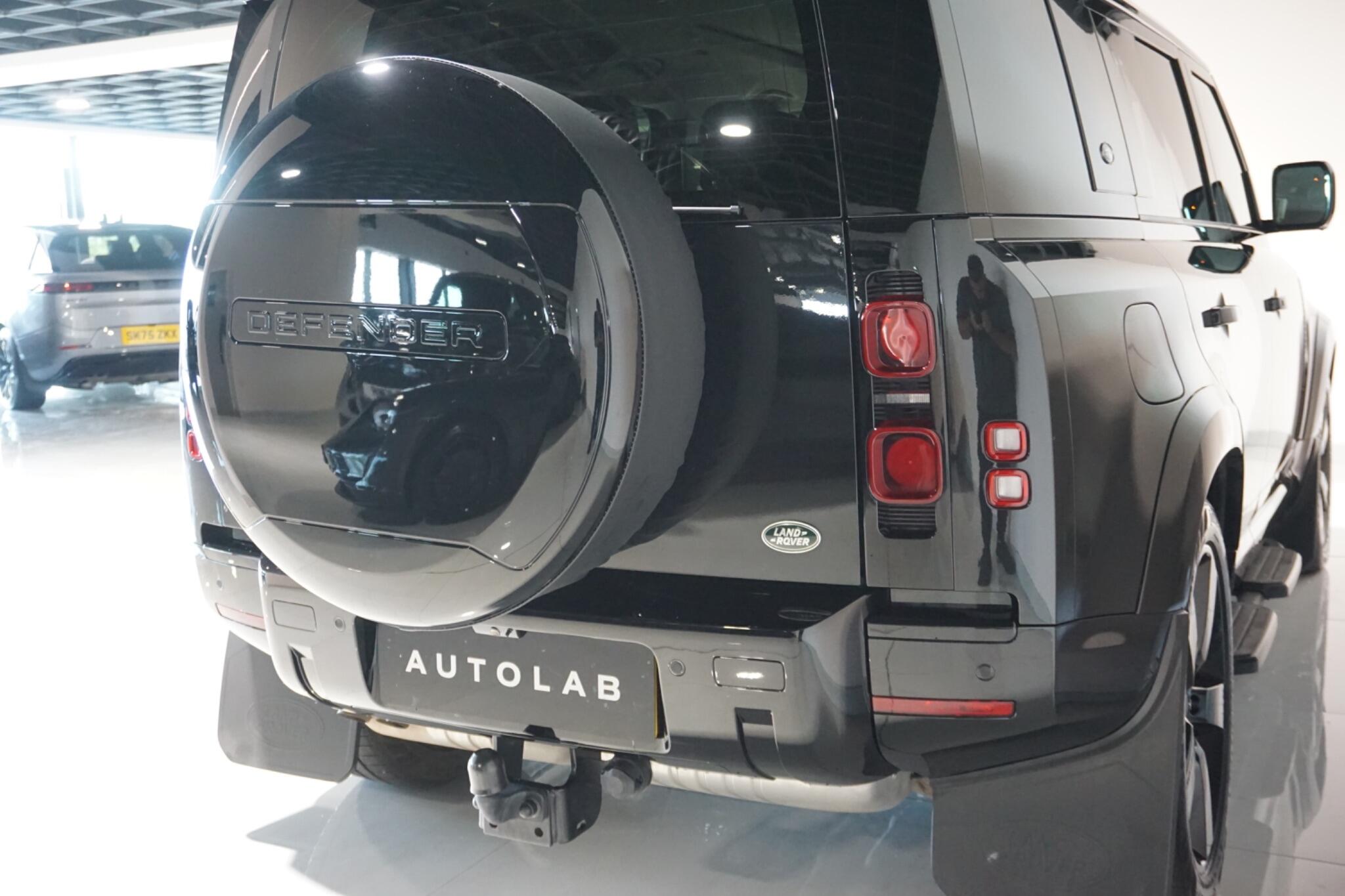 Land Rover Defender 110 3.0 D250 MHEV XS Edition SUV 5dr Diesel Auto 4WD Euro 6 (s/s) (250 ps)